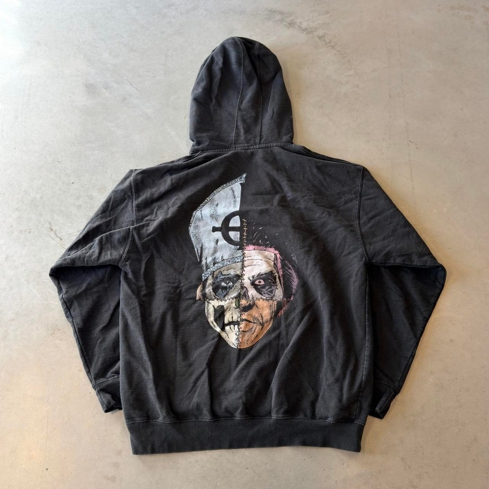 Vintage Y2K faded black skater hoodie - Picture 3 of 6